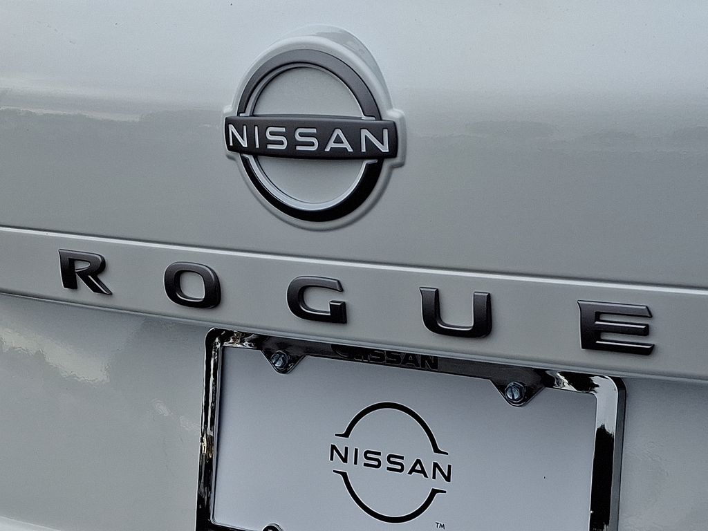 Thumbnail: 2026 Nissan Rogue - 9