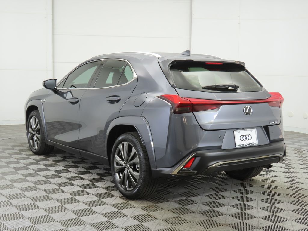 2022 Lexus UX 200 7