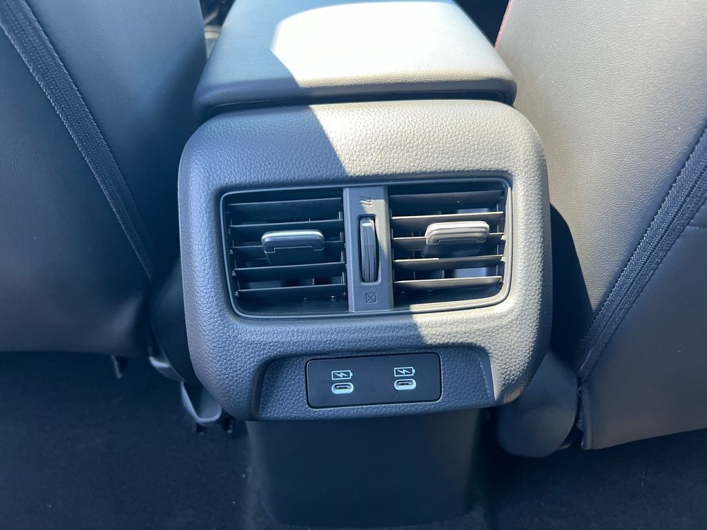 Thumbnail: 2025 Acura ADX - 22