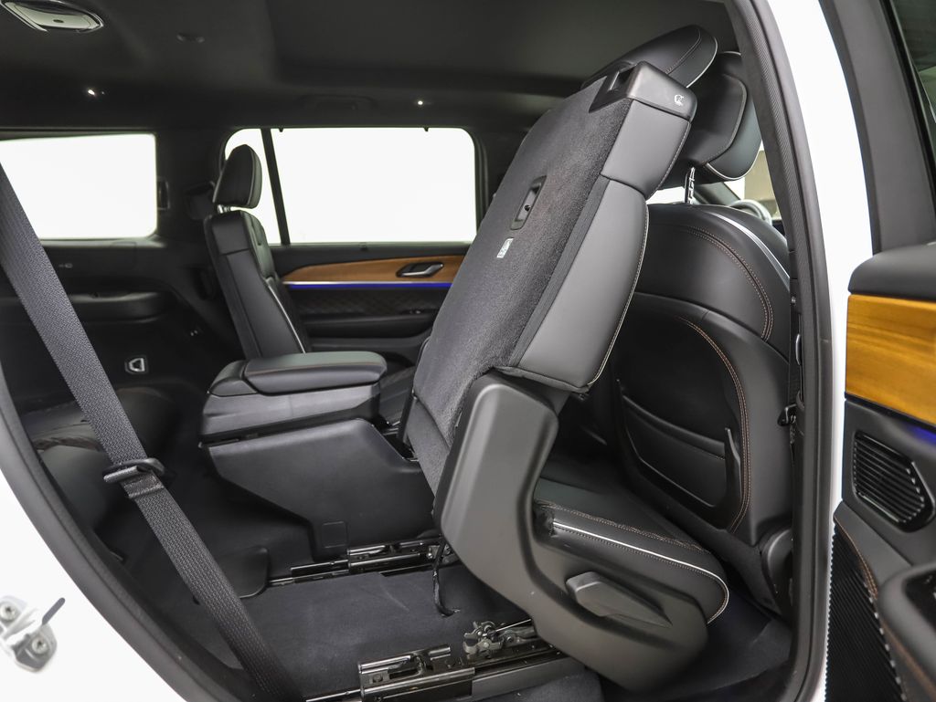 Thumbnail: 2023 Jeep Grand Cherokee L - 31