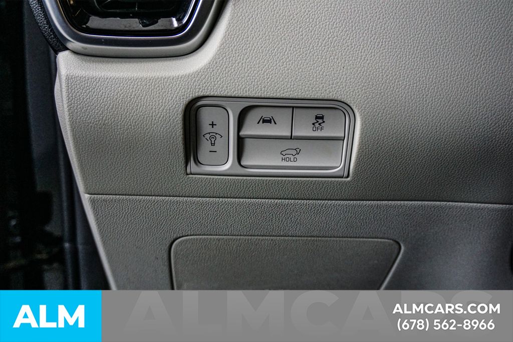 Used 2022 Black Kia SX image 37