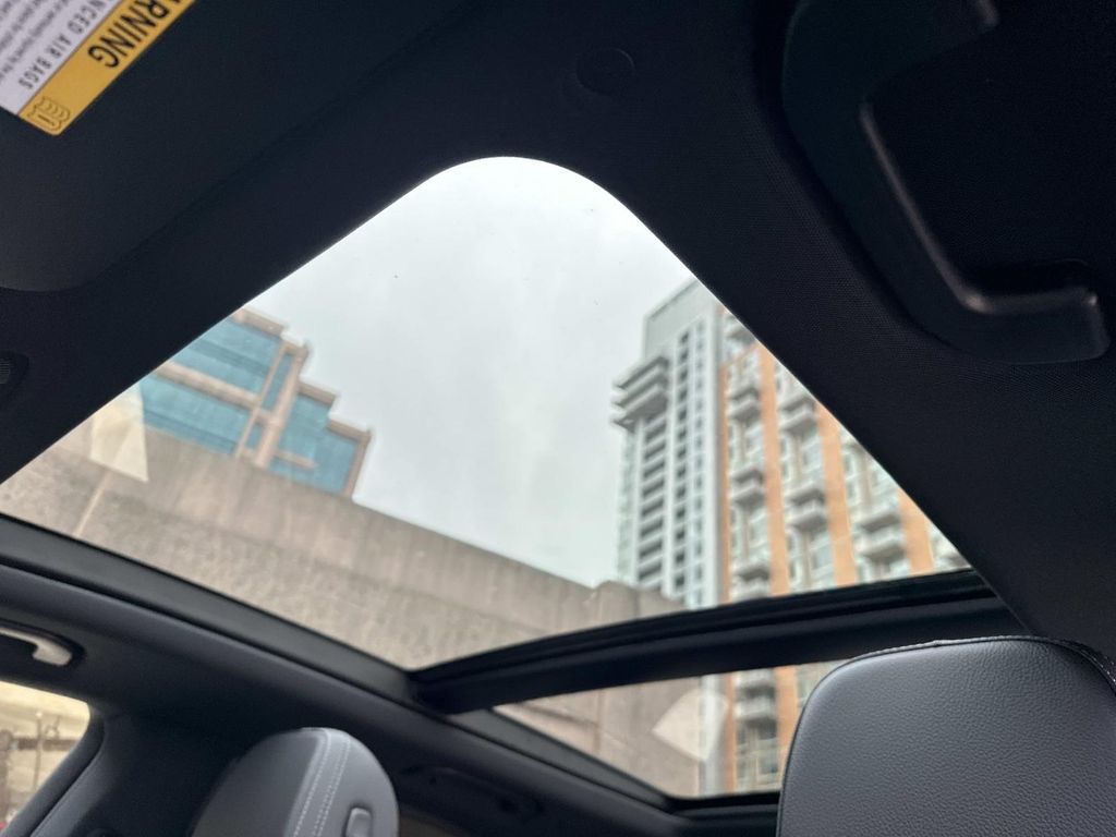 Thumbnail: 2026 Mercedes-Benz GLE - 19