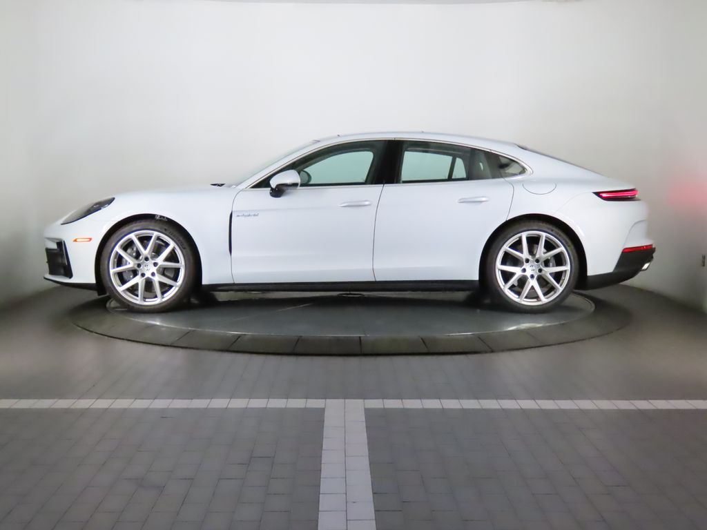 Thumbnail: 2026 Porsche Panamera - 2
