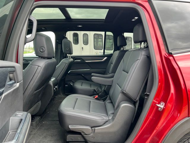 2025 GMC Acadia