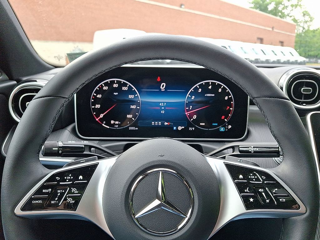 Thumbnail: 2025 Mercedes-Benz C-Class - 16