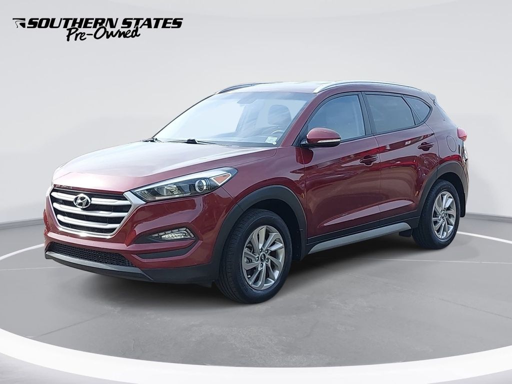 Red (Ruby Wine) 2017 Hyundai Tucson 2.0L SE Plus FWD SUV / Crossover Front-Wheel Drive 6-Speed Automatic