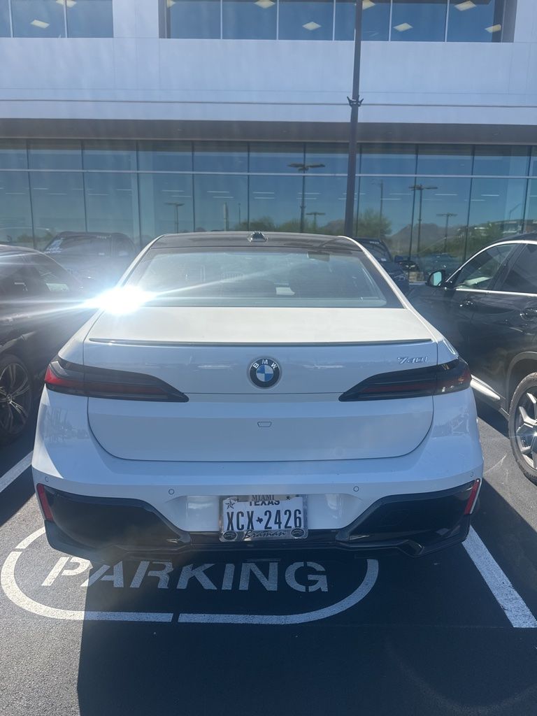 Thumbnail: 2023 BMW 7 Series - 4