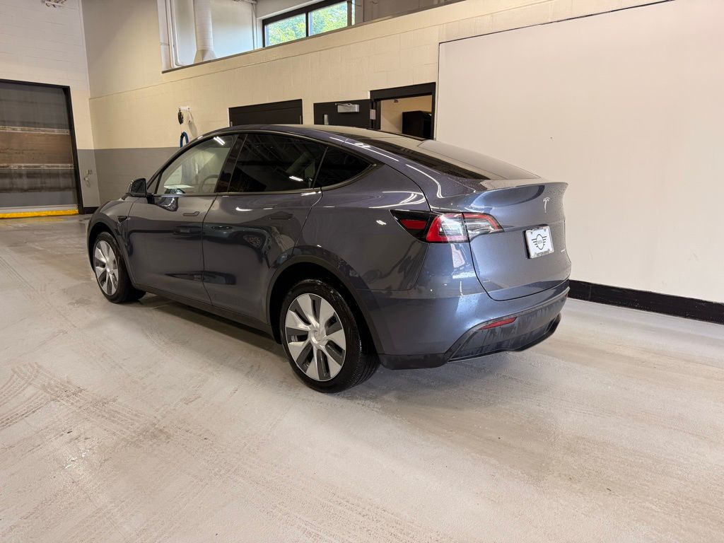 2023 Tesla Model Y Long Range 3