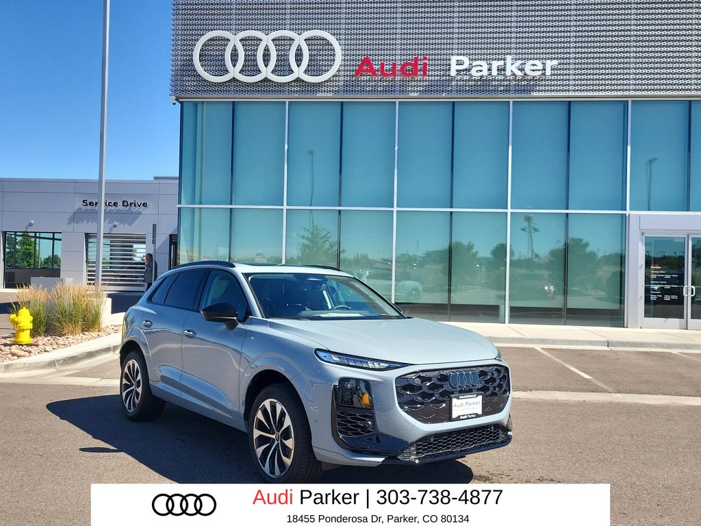 Arrow Gray Pearl Effect 2026 Audi Q3 SUV / Crossover All-Wheel Drive 7-Speed Automatic