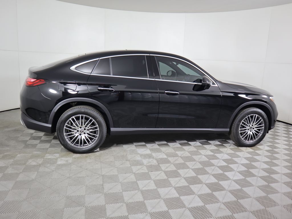 Thumbnail: 2026 Mercedes-Benz GLC - 4