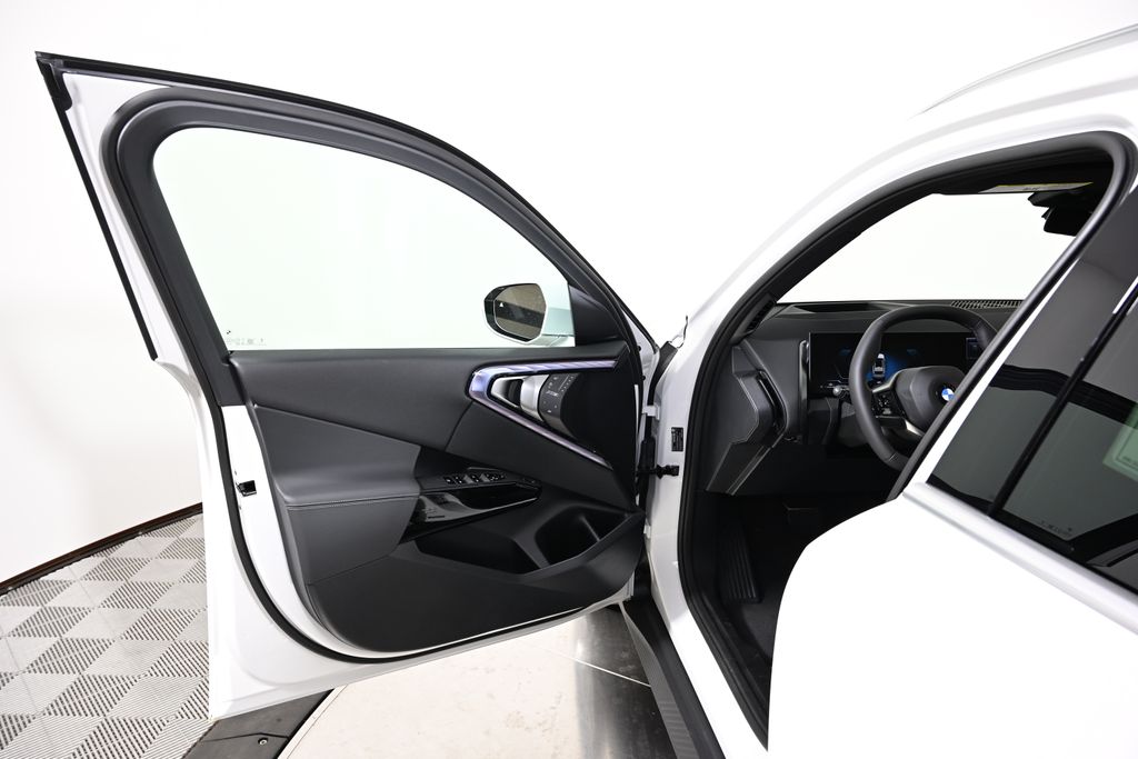 Thumbnail: 2026 BMW X3 - 21