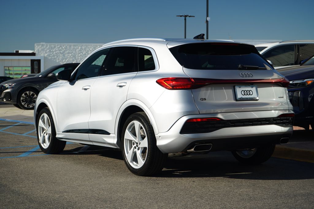 Thumbnail: 2025 Audi Q5 - 3