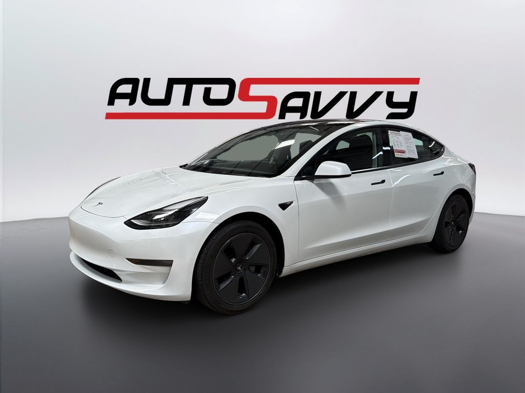 Used 2023 White Tesla Base image 5