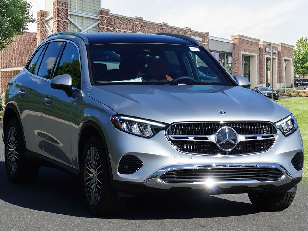 Thumbnail: 2026 Mercedes-Benz GLC - 3