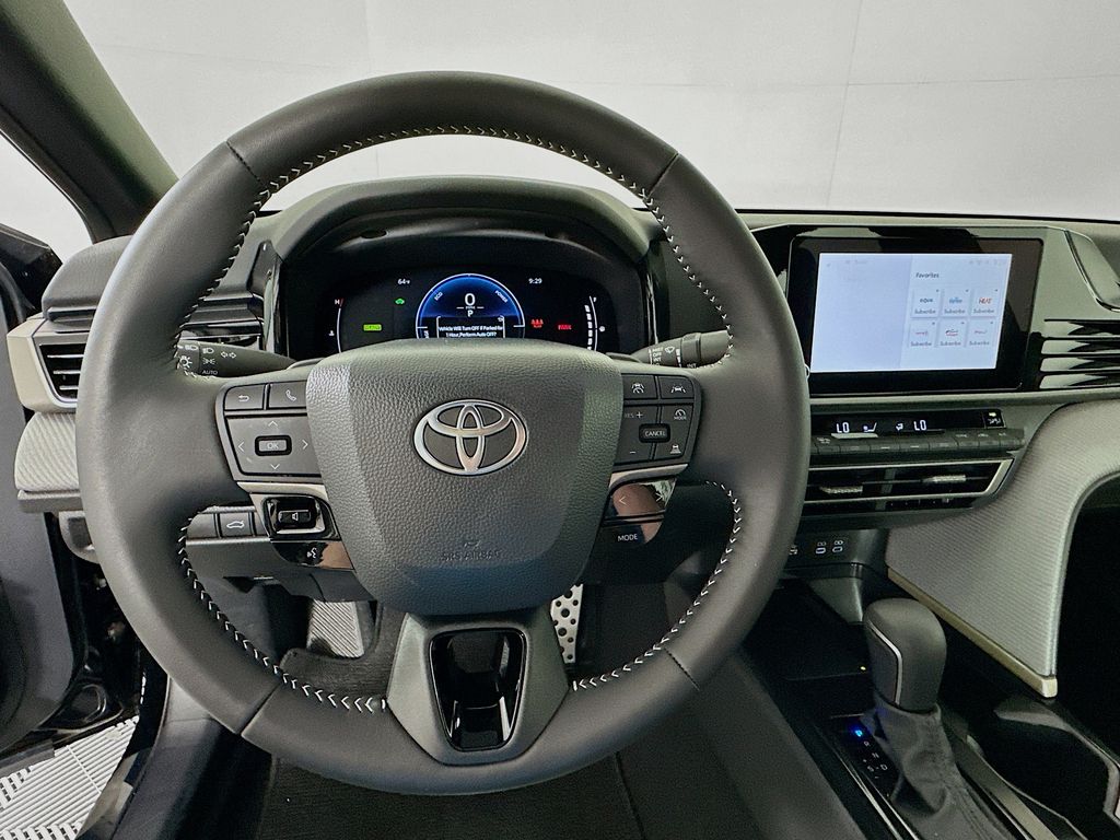 Thumbnail: 2025 Toyota Camry - 11