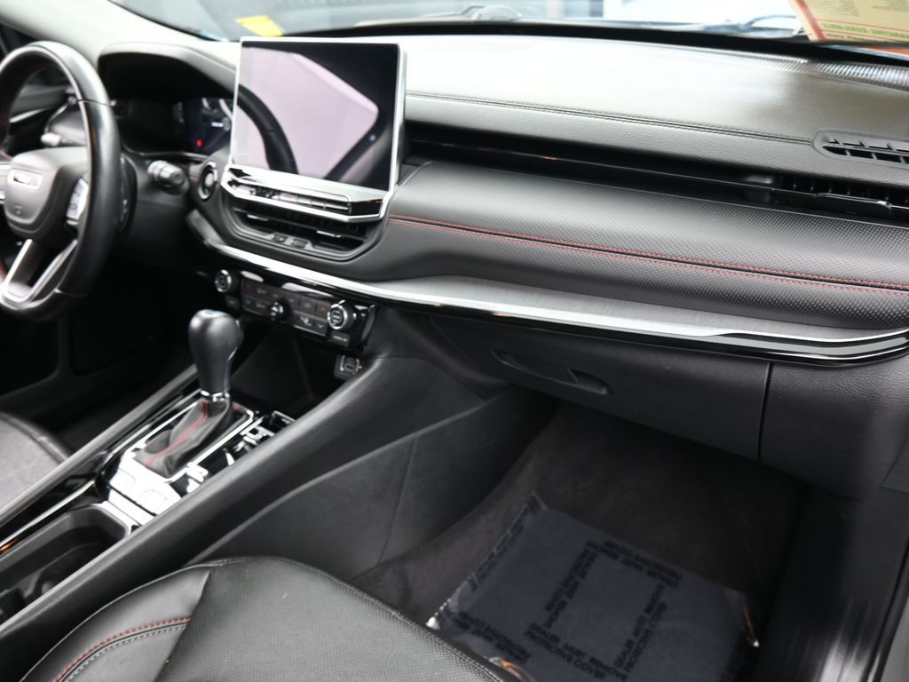 Used 2022 Sting-Gray Clearcoat Jeep Trailhawk image 40