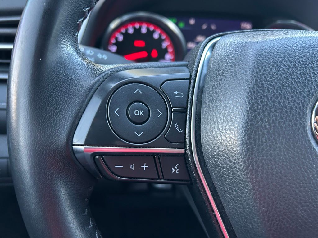 Thumbnail: 2019 Toyota Camry - 20