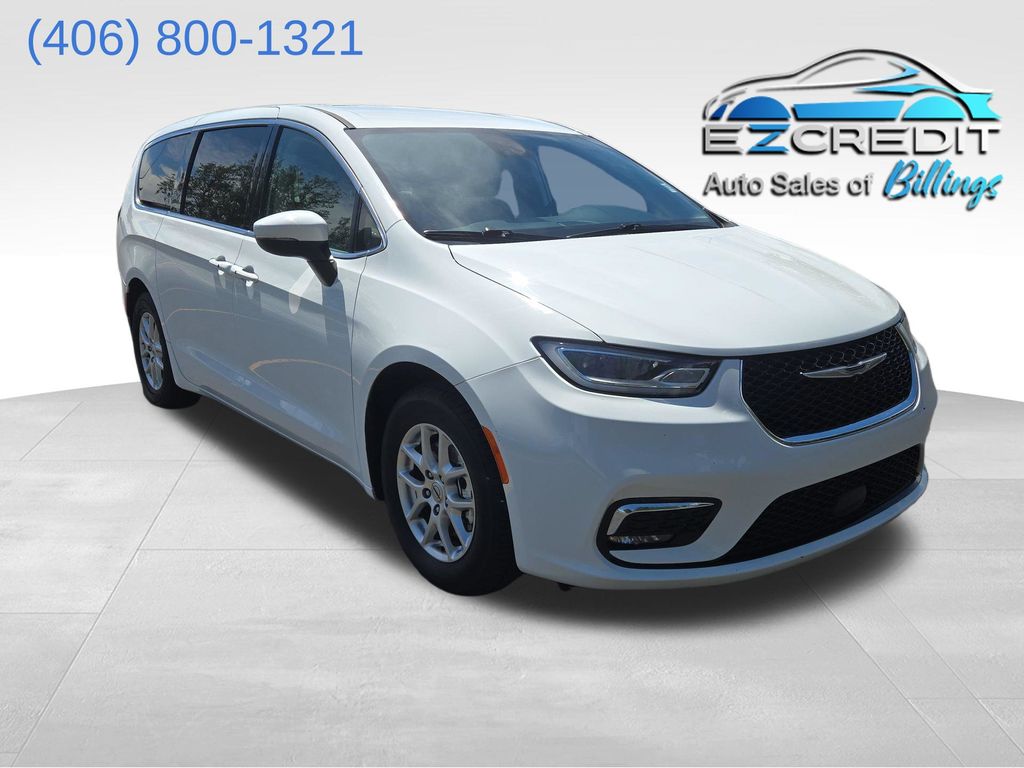 Bright White Clearcoat 2023 Chrysler Pacifica Minivan Front-Wheel Drive 9-Speed Automatic