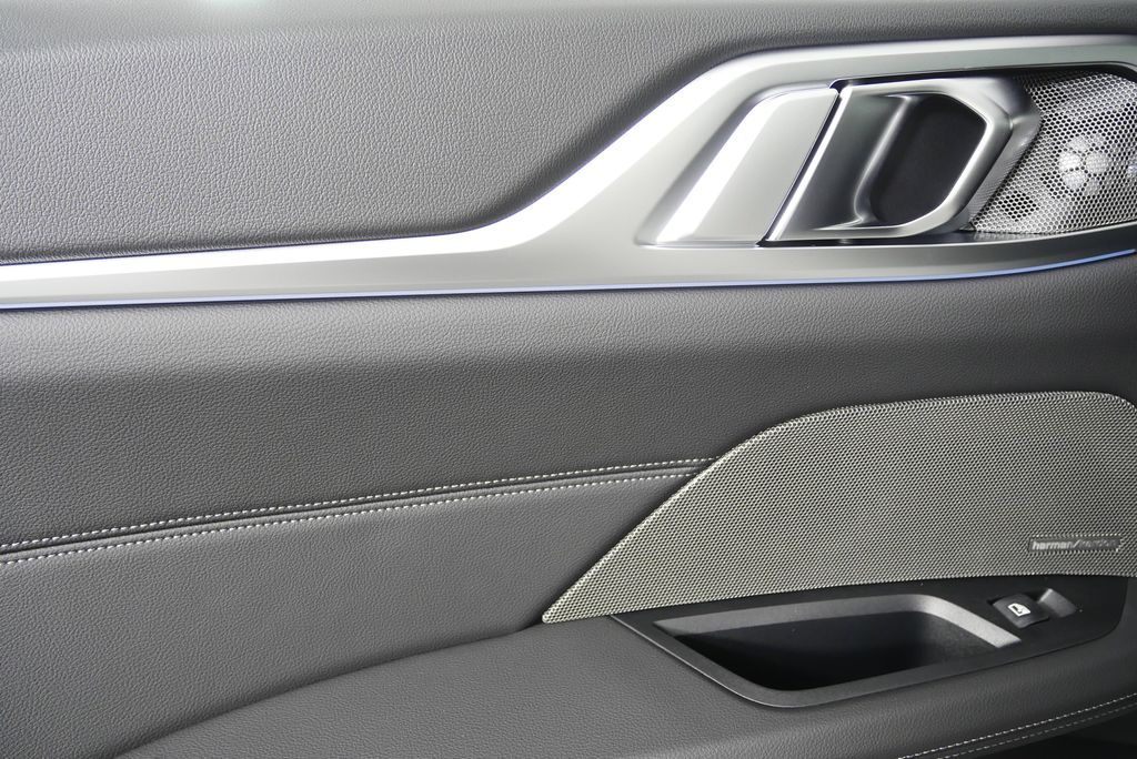 Thumbnail: 2025 BMW i4 - 14