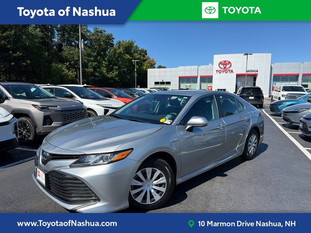 Celestial Silver Metallic 2019 Toyota Camry Hybrid Sedan Front-Wheel Drive Continuously Variable Transmission