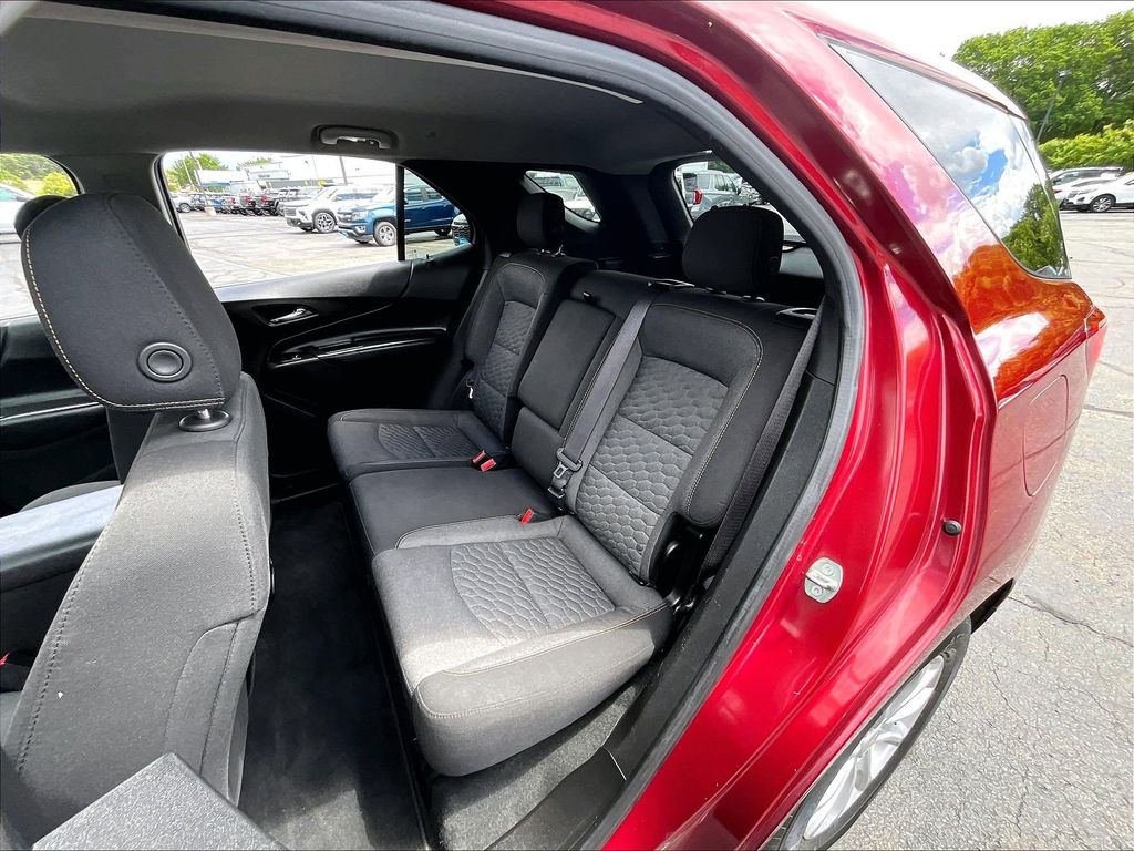 2018 Chevrolet Equinox — photo 14