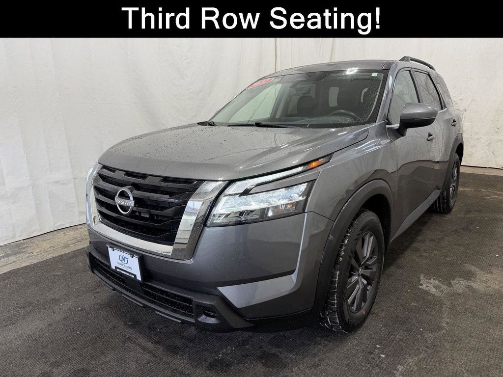 2022 Nissan Pathfinder SV 4WD
