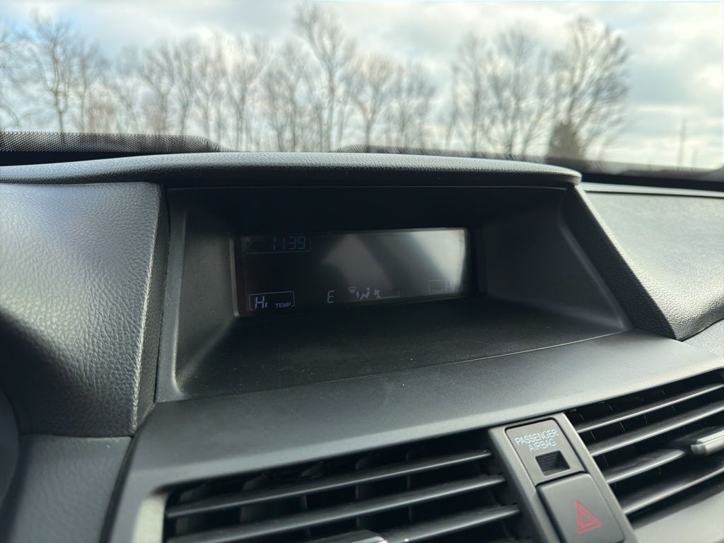 Thumbnail: 2012 Honda Crosstour - 29