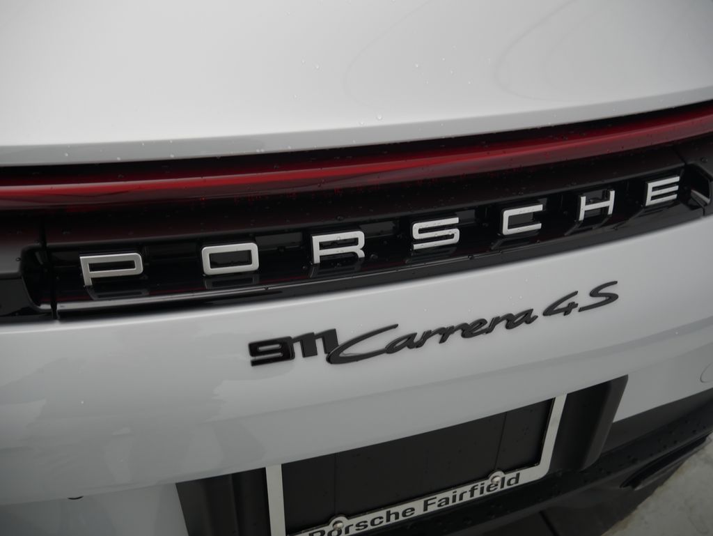 Thumbnail: 2026 Porsche 911 - 11