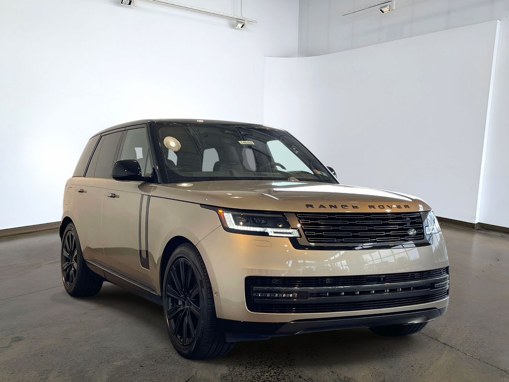 New 2026 Gold Land Rover SE image 3