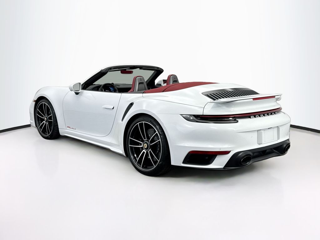 Thumbnail: 2022 Porsche 911 - 3