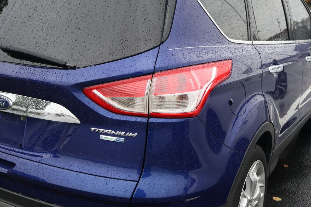 Thumbnail: 2016 Ford Escape - 8