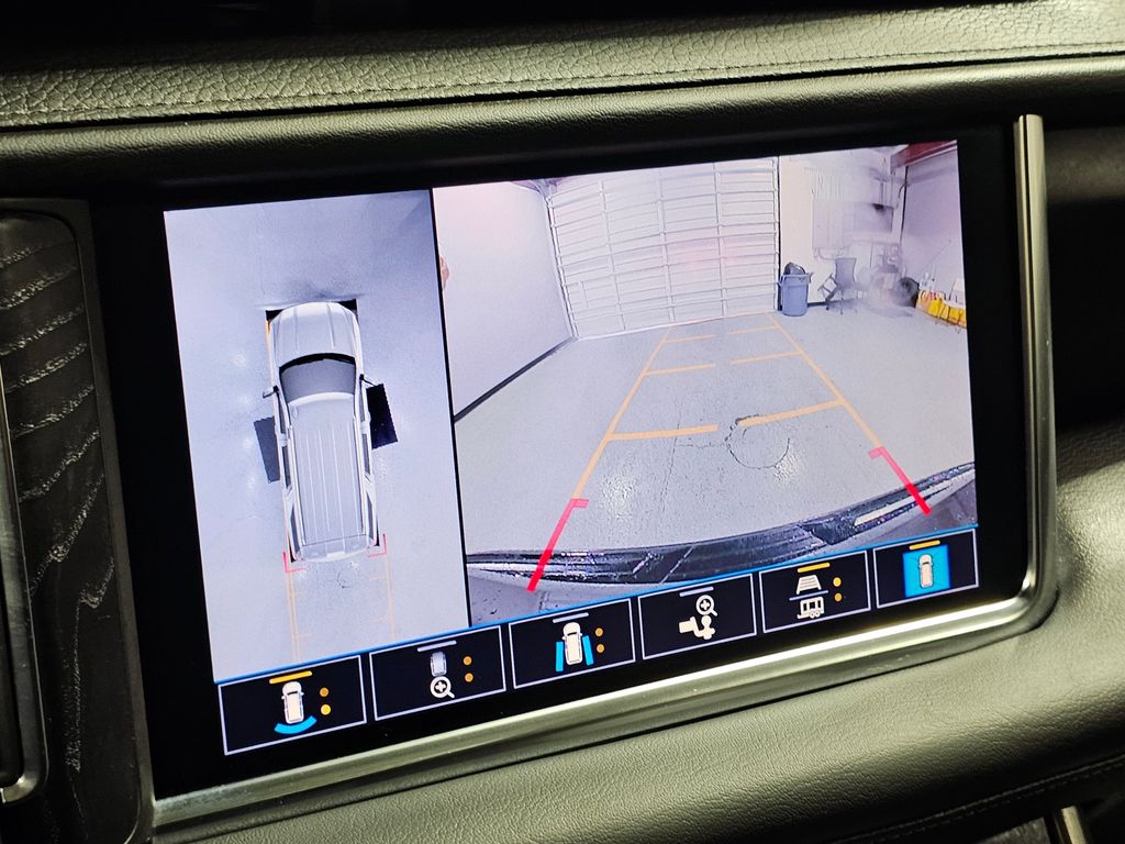 Used 2021  GMC Denali image 30