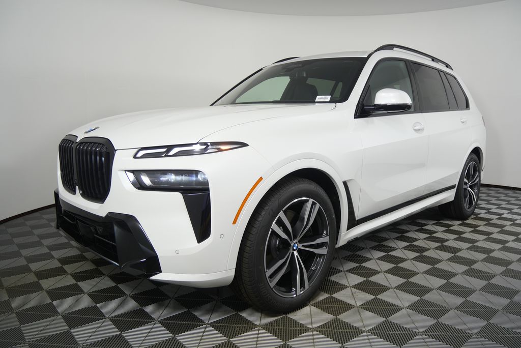Thumbnail: 2027 BMW X7 - 7