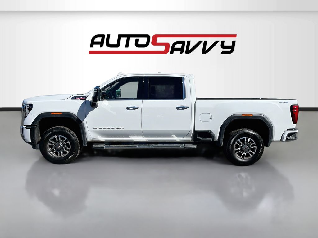 Used 2025 White GMC SLT image 4