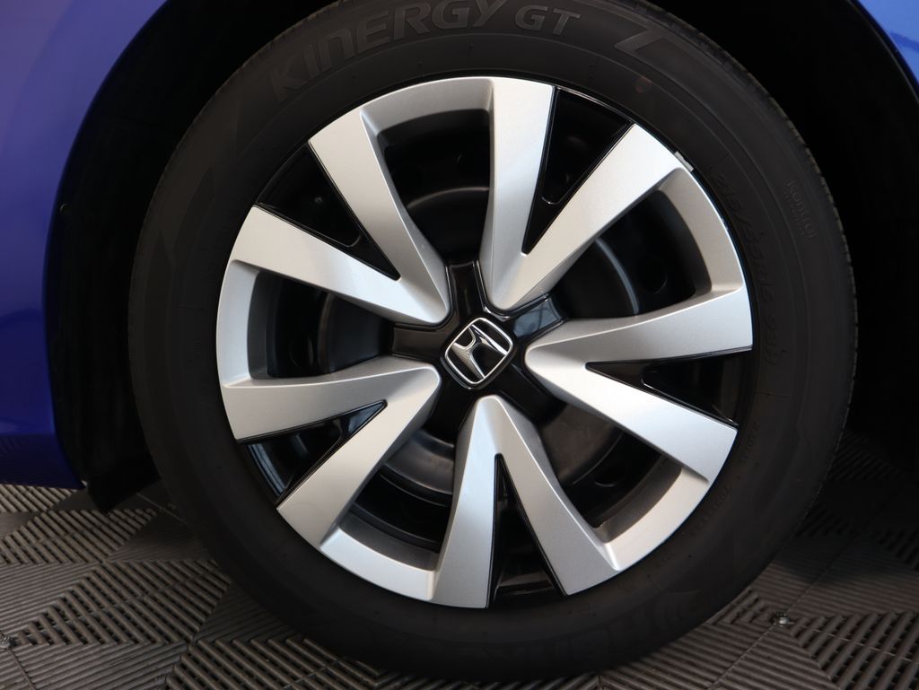 Thumbnail: 2023 Honda Civic - 32