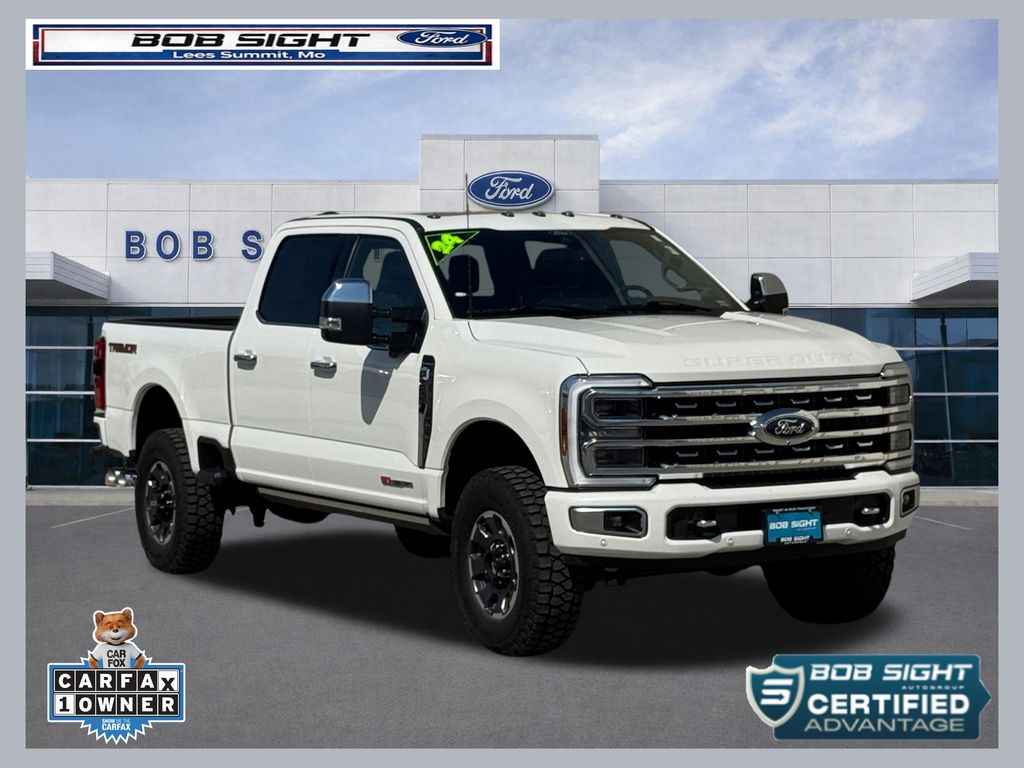 Star White Metallic Tri-Coat 2024 Ford F-350 Super Duty Platinum Crew Cab 4WD Pickup Truck Four-Wheel Drive Automatic