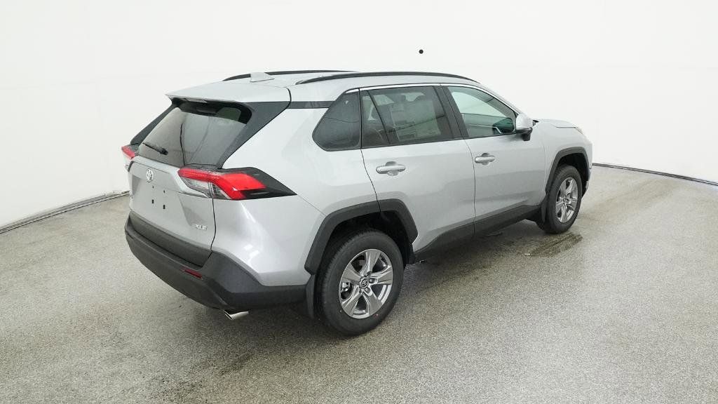 Thumbnail: 2025 Toyota RAV4 - 20
