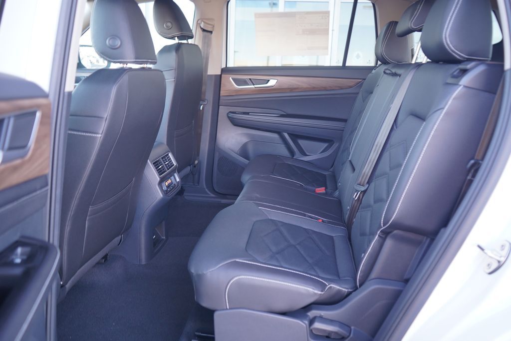 Thumbnail: 2026 Volkswagen Atlas - 7