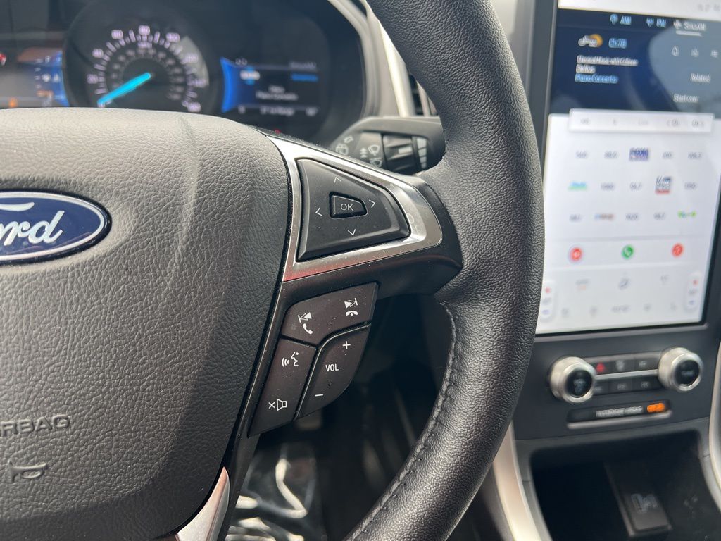 2023 Ford Edge