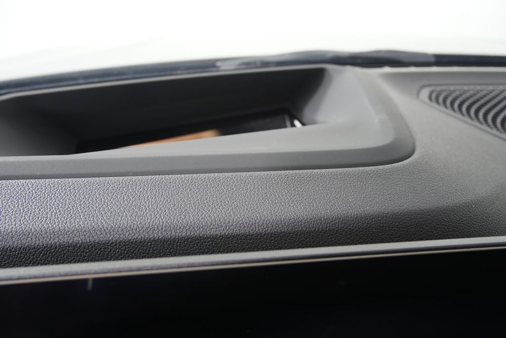 2024 BMW 3 Series 330i 20