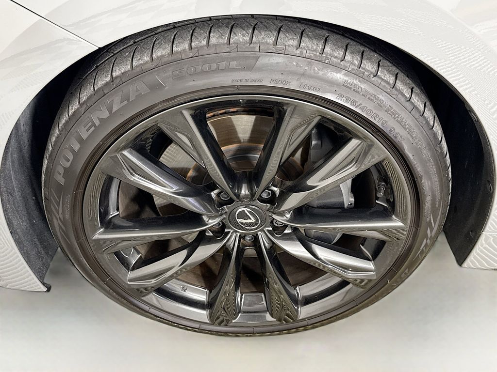 Thumbnail: 2025 Lexus IS - 31