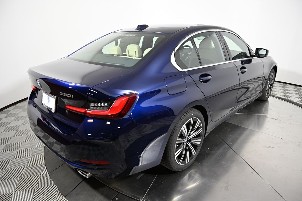 Thumbnail: 2026 BMW 3 Series - 5