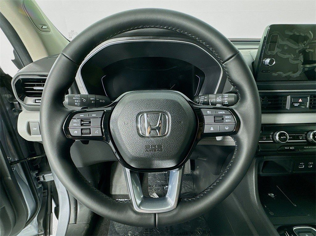 Used Car 2025 Honda Pilot  Touring For Sale Under $50,000 In Austin, Texas