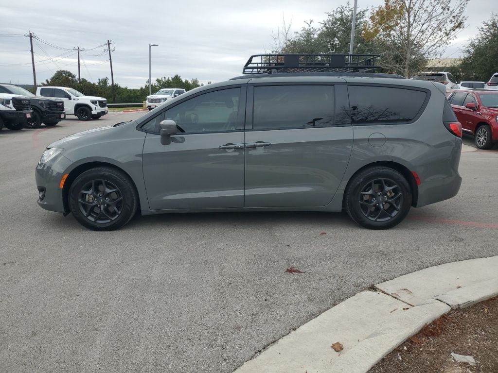 Used Car 2020 Chrysler Pacifica  Touring L Plus For Sale Under $25,000 In Austin, Texas