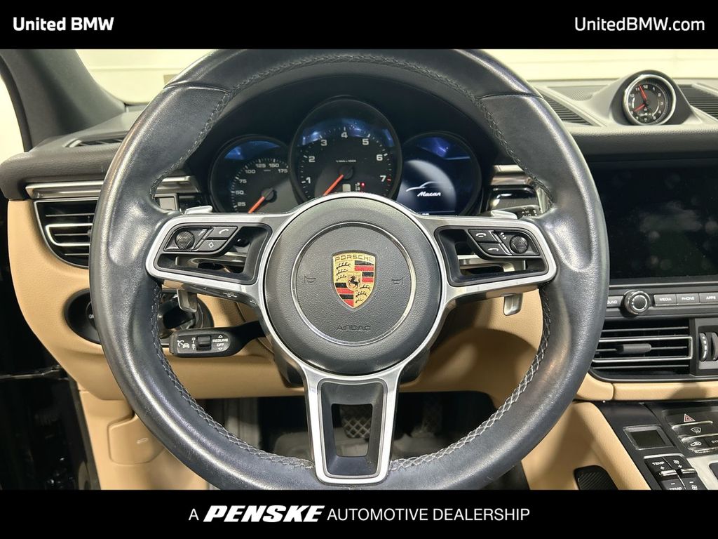 Thumbnail: 2020 Porsche Macan - 14