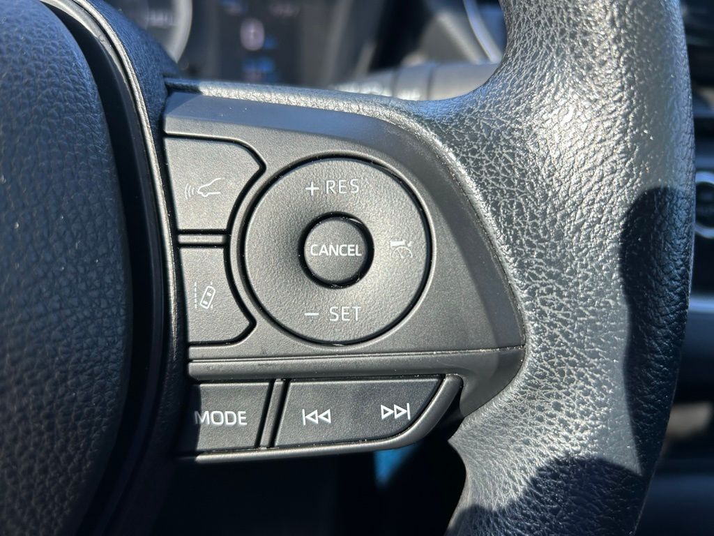 Thumbnail: 2022 Toyota Corolla - 22
