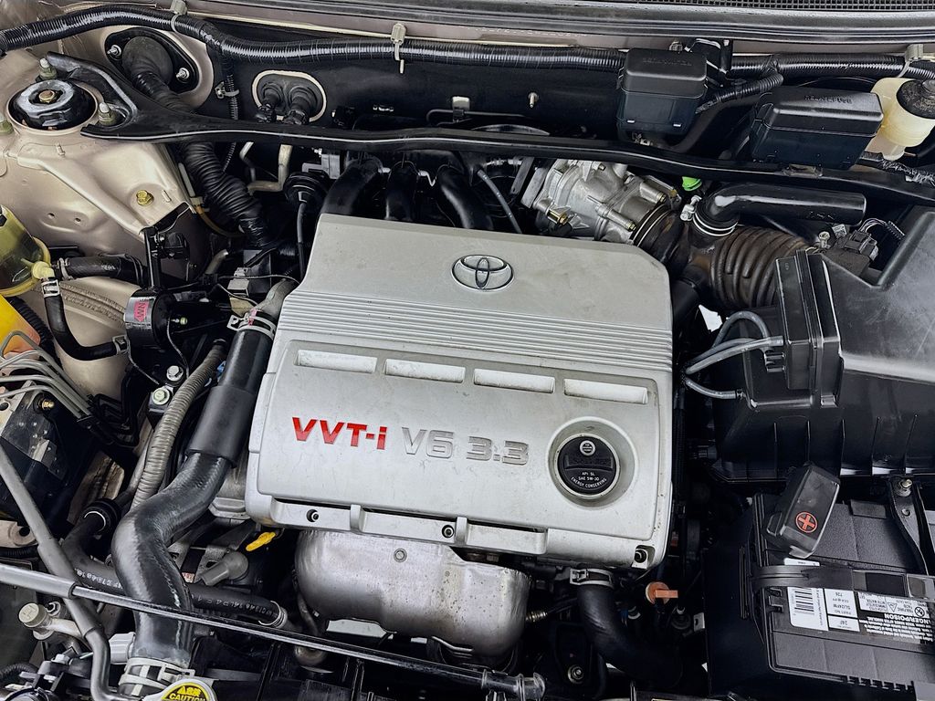 Used Car 2004 Toyota Highlander  V6 For Sale Under $10,000 In Austin, Texas