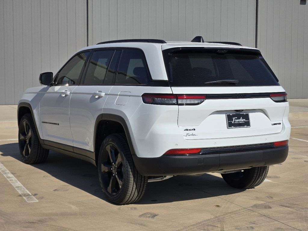 2024 Jeep Grand Cherokee L Limited 3