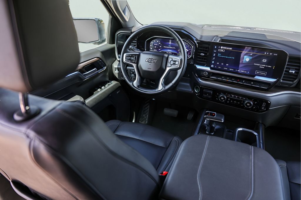 Used Car 2025 Chevrolet Silverado 1500  Lt Trail Boss For Sale Under $60,000 In Austin, Texas