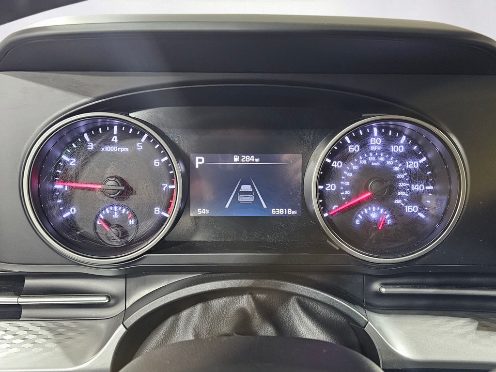 Used 2024 White Kia LX image 26